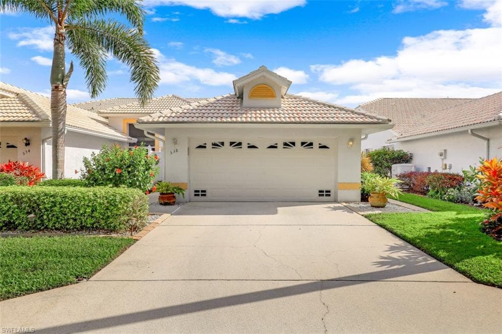 538 Captn Kate CT 25 NAPLES, FL 34110