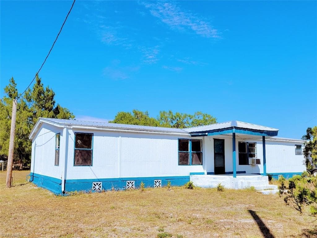 1020 Canopy LN MOORE HAVEN, FL 33471
