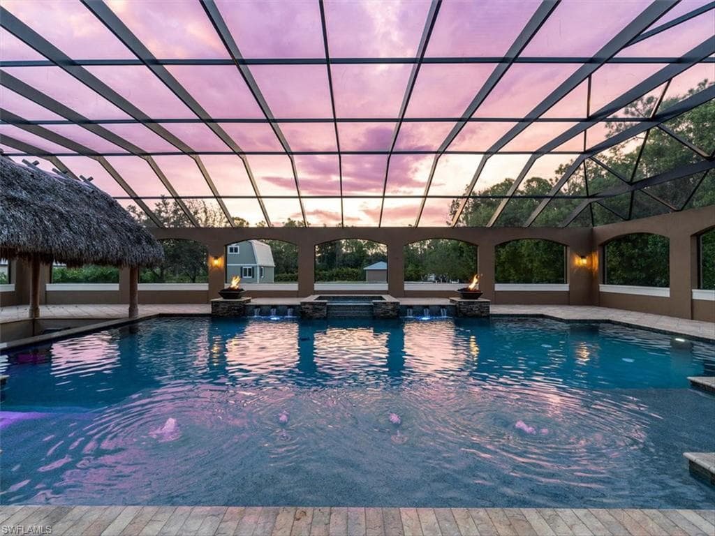 7055 Sandalwood LN NAPLES, FL 34109
