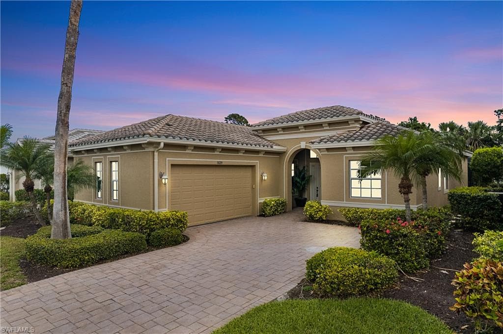 18221 Parkside Greens DR FORT MYERS, FL 33908