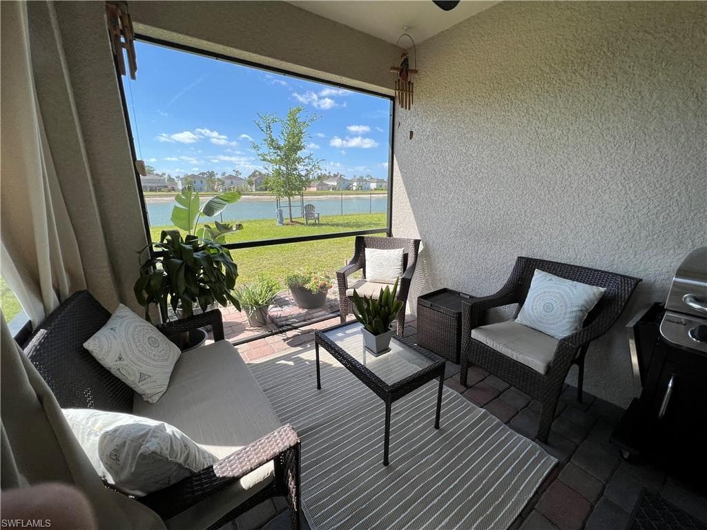 10573 Canal Brook LN LEHIGH ACRES, FL 33936