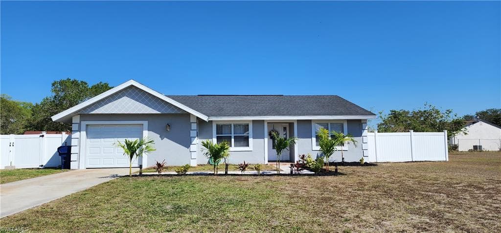 4014 High CT LABELLE, FL 33935