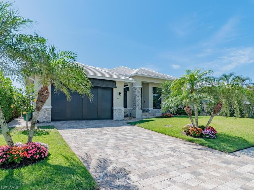 1527 Galleon AVE MARCO ISLAND, FL 34145