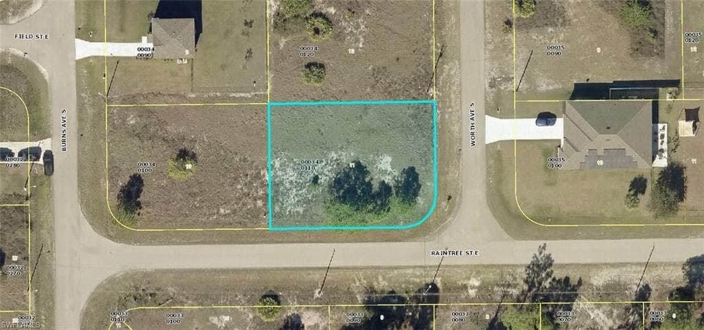 744 Worth AVE LEHIGH ACRES, FL 33974