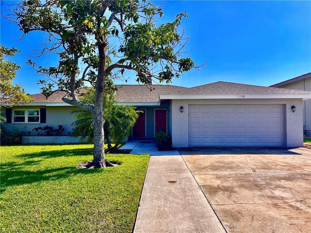 1108 SE 39th TER CAPE CORAL, FL 33904