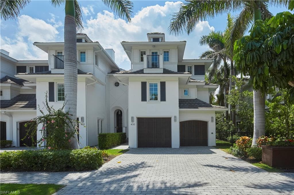 430 2nd AVE S 430 NAPLES, FL 34102