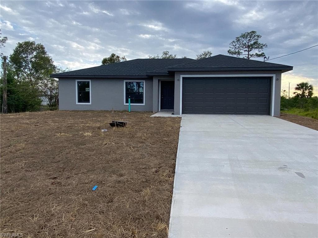 3708 41st ST SW LEHIGH ACRES, FL 33976