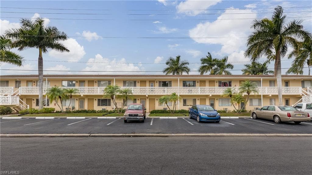 13150 Kings Point DR 15C FORT MYERS, FL 33919