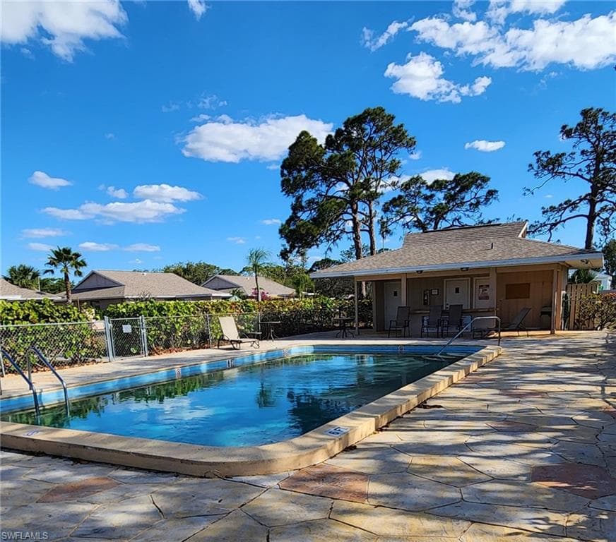27601 Arroyal RD 117 BONITA SPRINGS, FL 34135