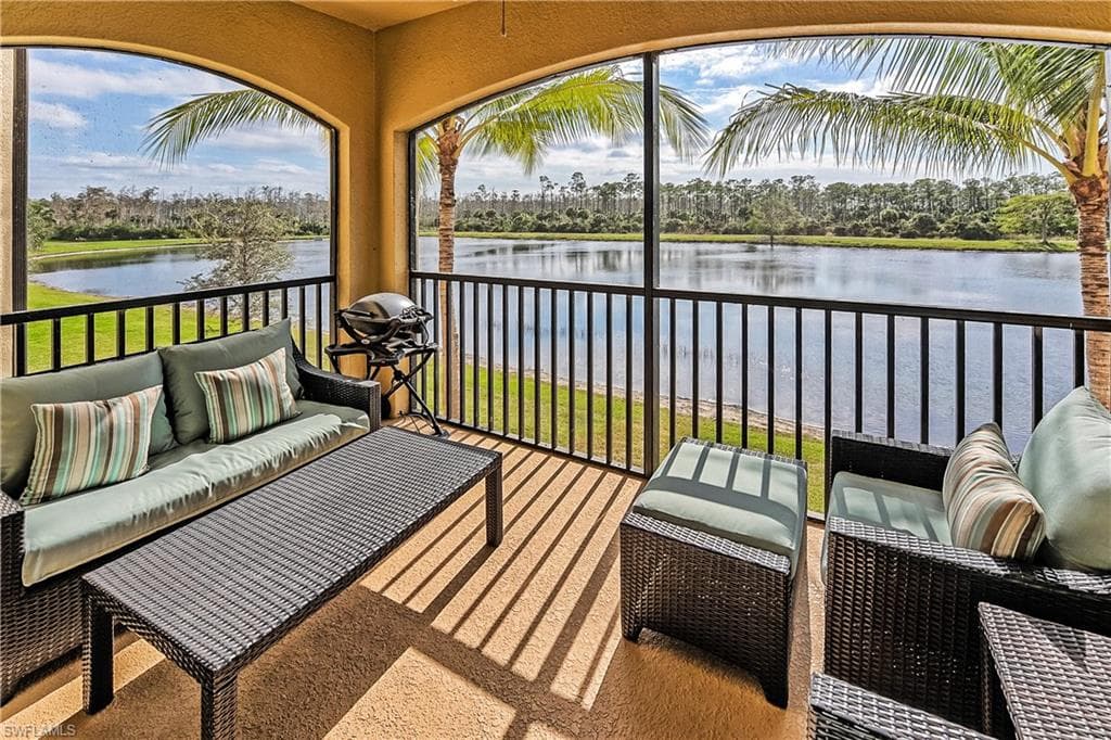 9727 Acqua CT 423 NAPLES, FL 34113