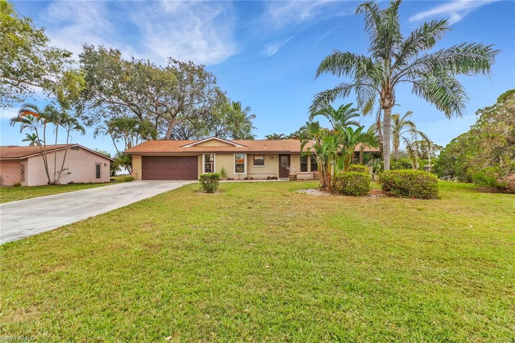 4941 Molokai DR 17 NAPLES, FL 34112