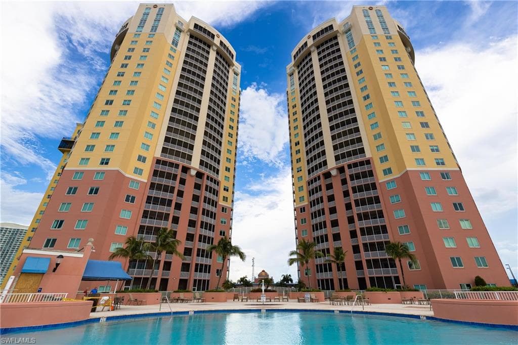 2745 1st ST 705 FORT MYERS, FL 33916