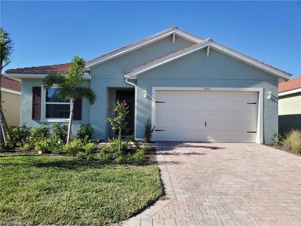 3944 Crosswater DR NORTH FORT MYERS, FL 33917