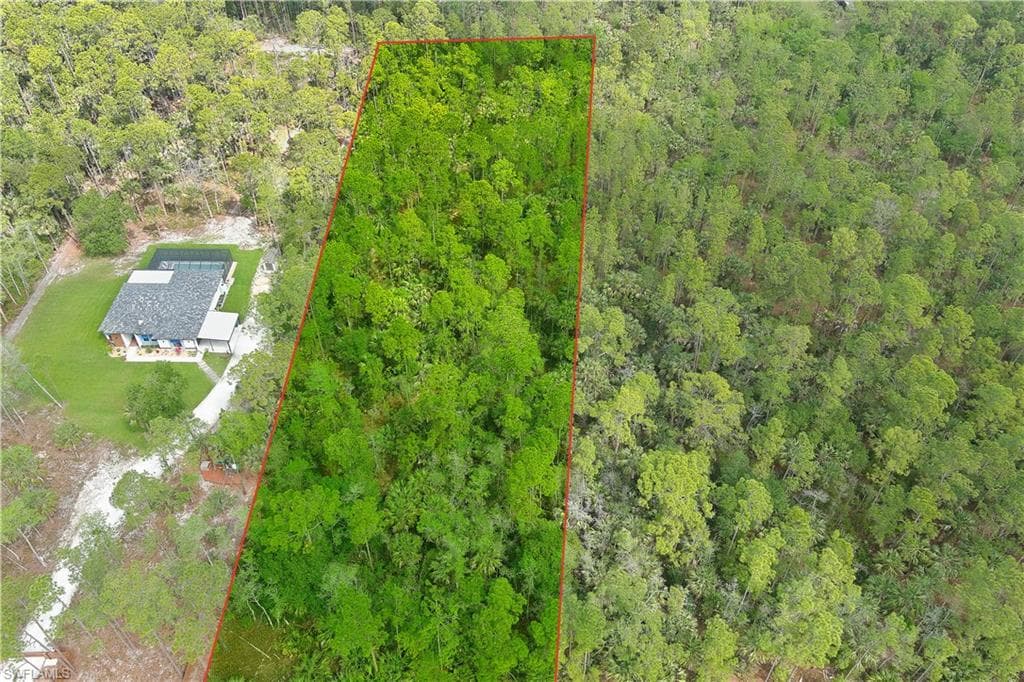 12th AVE NE NAPLES, FL 34120