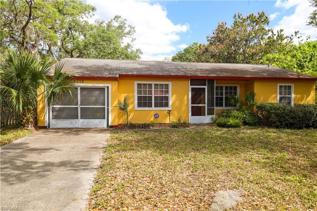 4012 Albany RD LABELLE, FL 33935