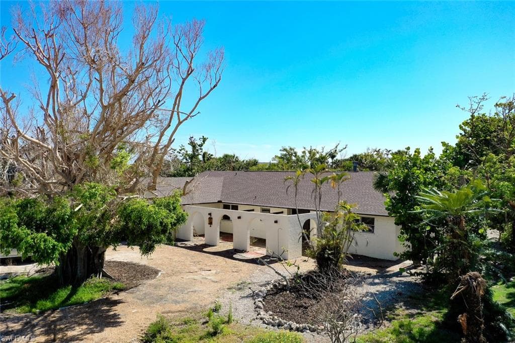 683 Durion CT SANIBEL, FL 33957