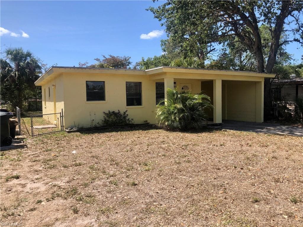 2344 South ST FORT MYERS, FL 33901
