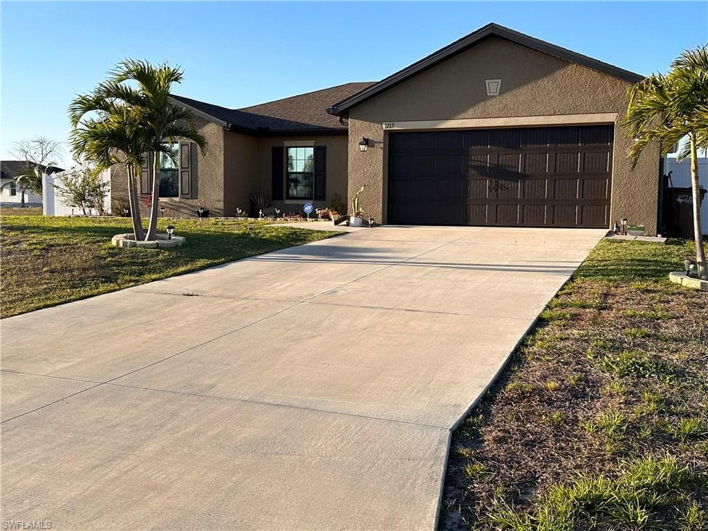 1715 27th ST CAPE CORAL, FL 33993