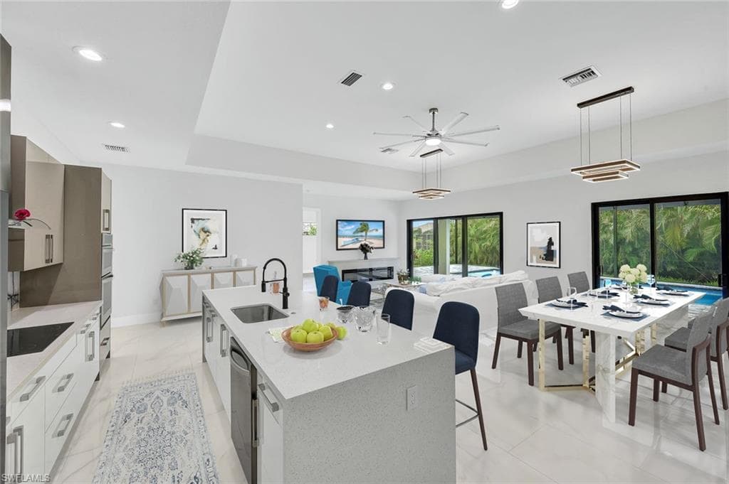 4930 Agualinda BLVD CAPE CORAL, FL 33914