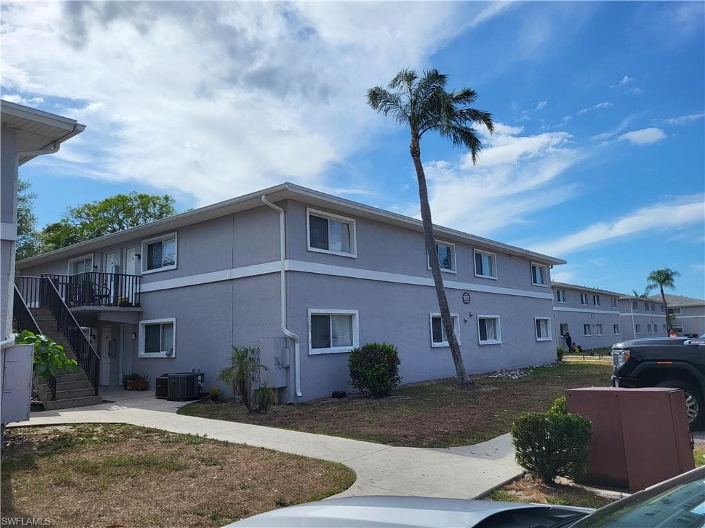 10107 Sandy Hollow LN 306 BONITA SPRINGS, FL 34135
