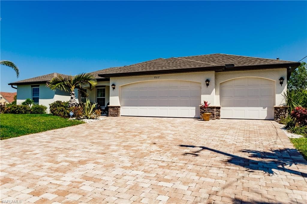 807 NW 19th PL CAPE CORAL, FL 33993