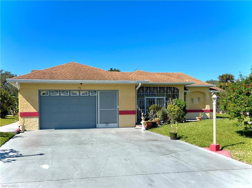 71 Riviera ST LEHIGH ACRES, FL 33936