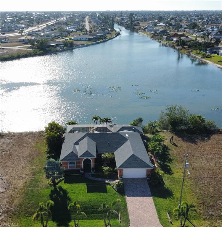 816 NE 6th AVE CAPE CORAL, FL 33909
