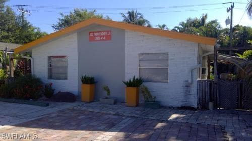230 Fairweather LN FORT MYERS BEACH, FL 33931