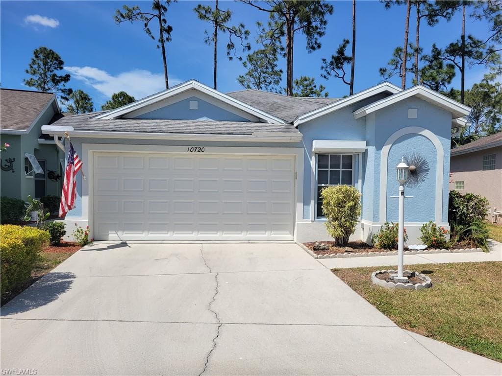10720 Blue Bimini CIR ESTERO, FL 33928