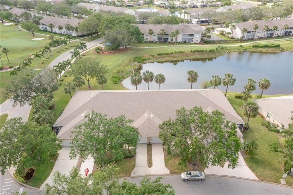 20758 Country Barn DR ESTERO, FL 33928