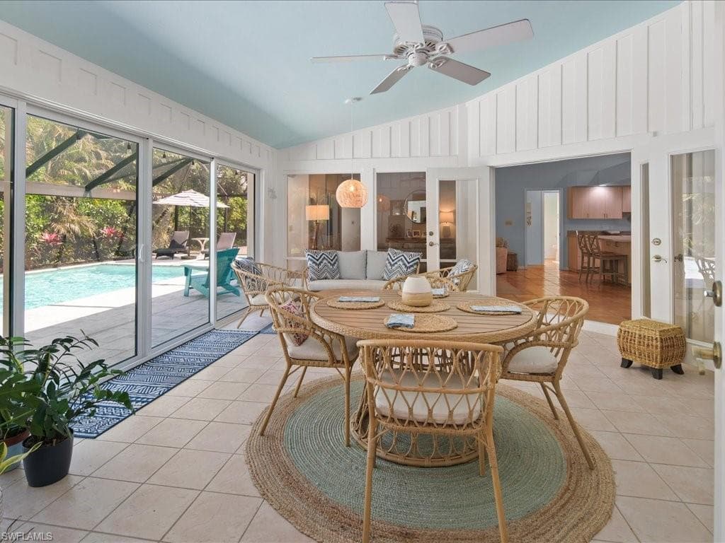 2215 Royal LN NAPLES, FL 34112