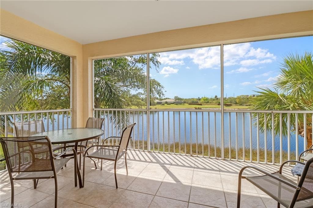 3021 Meandering WAY 201 FORT MYERS, FL 33905