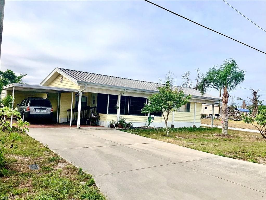 4715 Flamingo DR ST. JAMES CITY, FL 33956