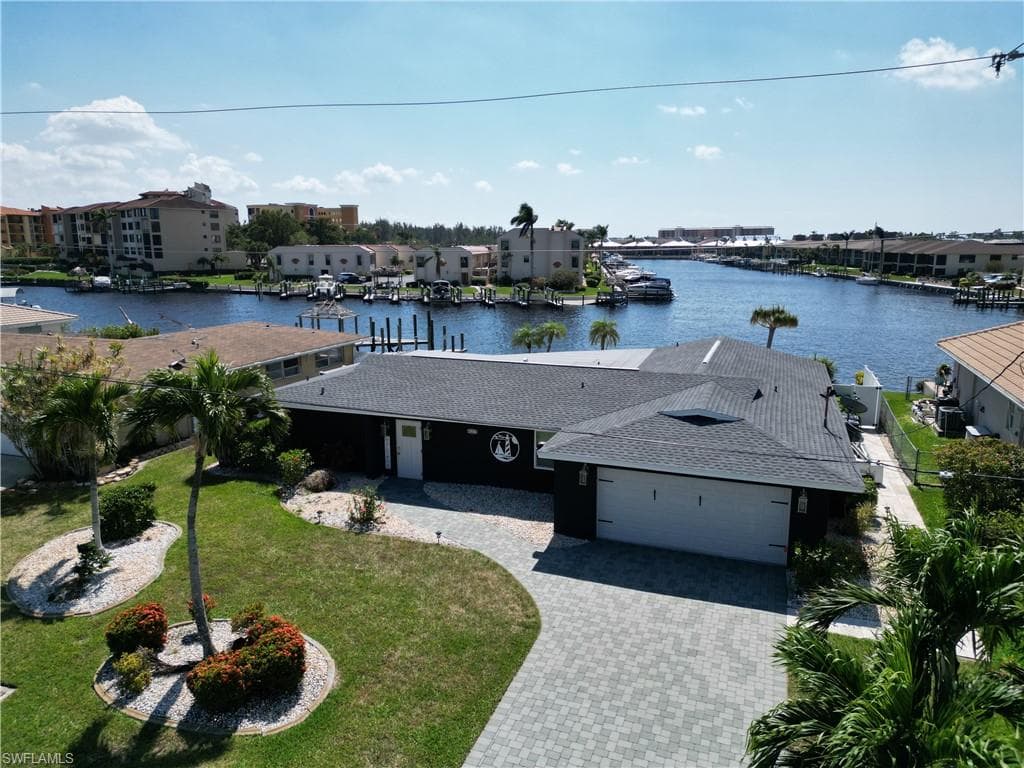 1906 40th ST CAPE CORAL, FL 33904