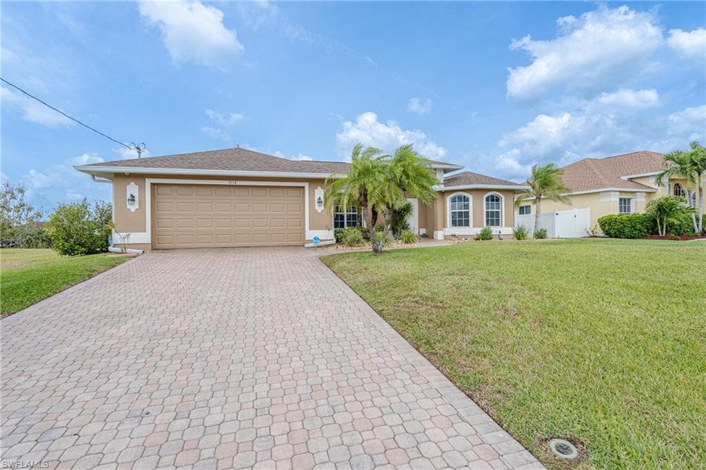 2114 NE 1st PL CAPE CORAL, FL 33909
