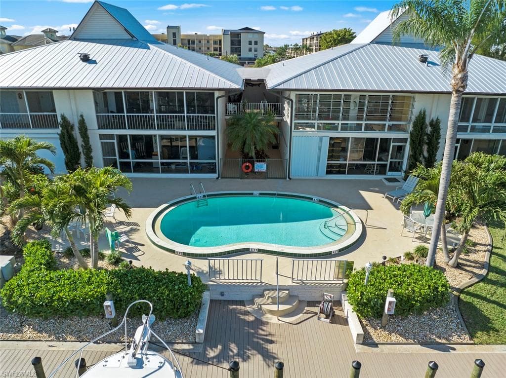 1745 SE 46th LN 201 CAPE CORAL, FL 33904