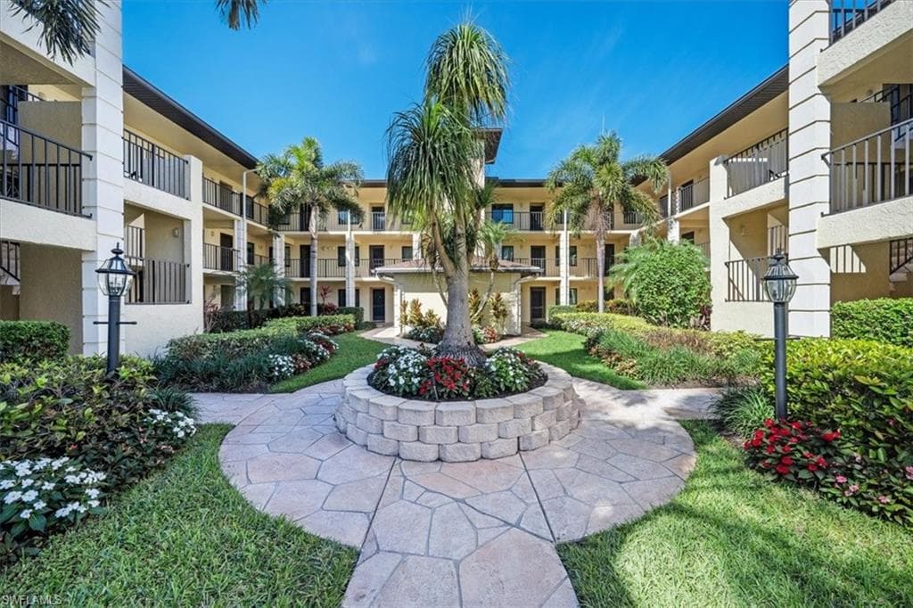 228 Fox Glen DR 3306 NAPLES, FL 34104