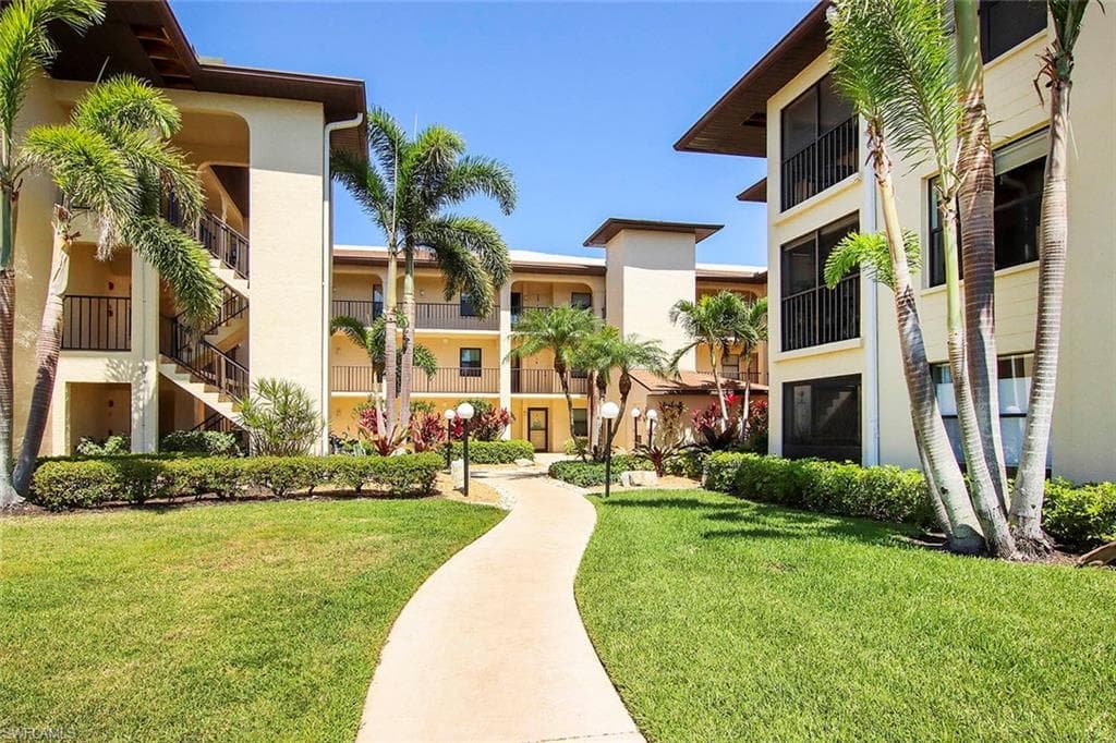 8474 Charter Club CIR 29 FORT MYERS, FL 33919