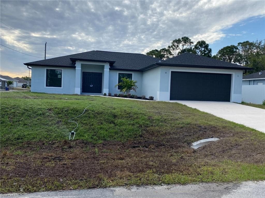 54 Inez AVE S LEHIGH ACRES, FL 33976