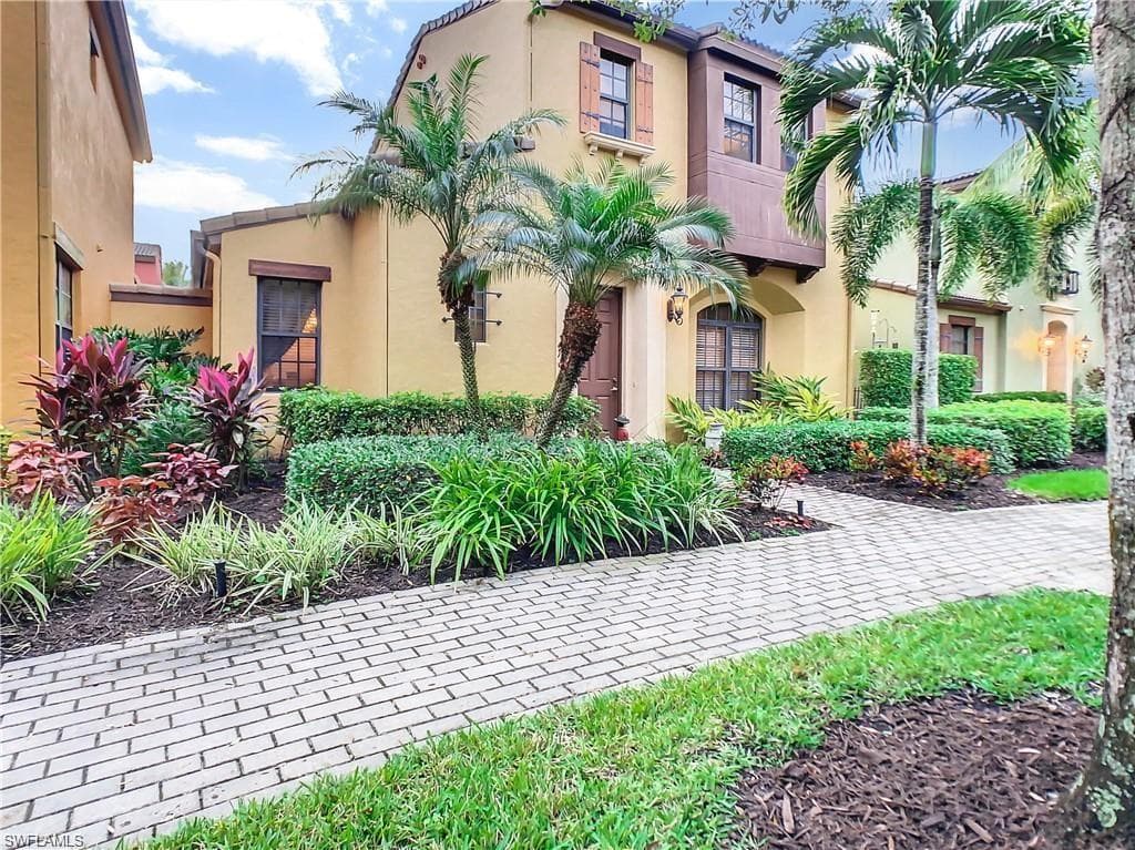 8243 Bibiana WAY 705 FORT MYERS, FL 33912