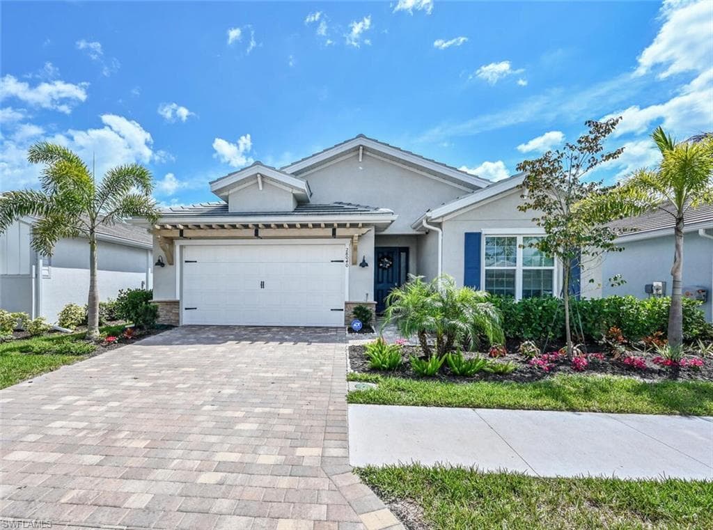 28040 SEASONS TIDE AVE BONITA SPRINGS, FL 34135