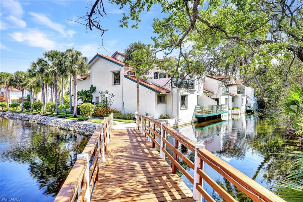 2294 Anchorage LN C NAPLES, FL 34104
