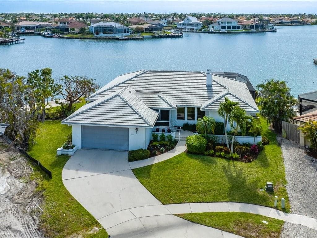 971 Maple CT MARCO ISLAND, FL 34145