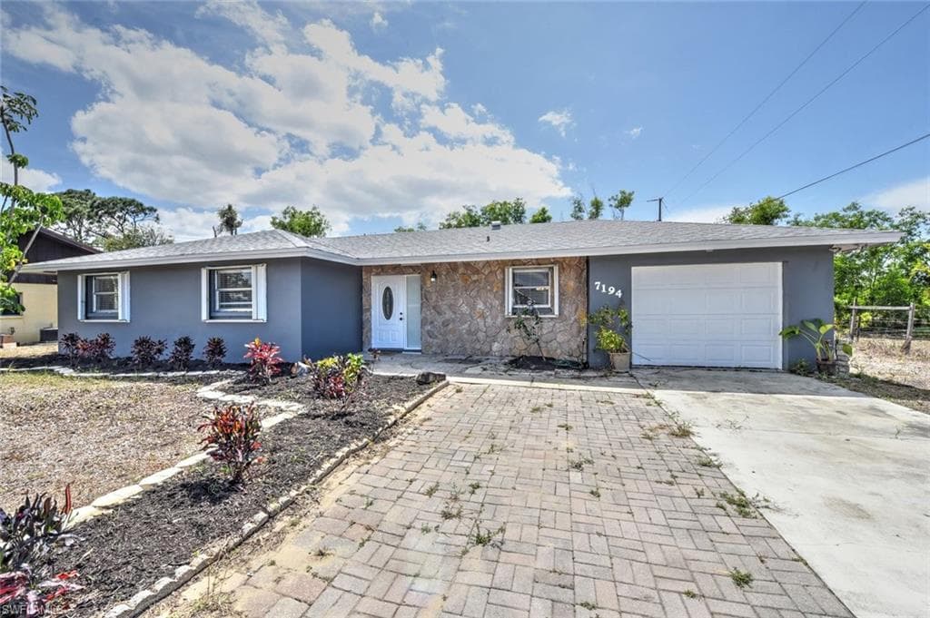 7194 Jonas RD FORT MYERS, FL 33967