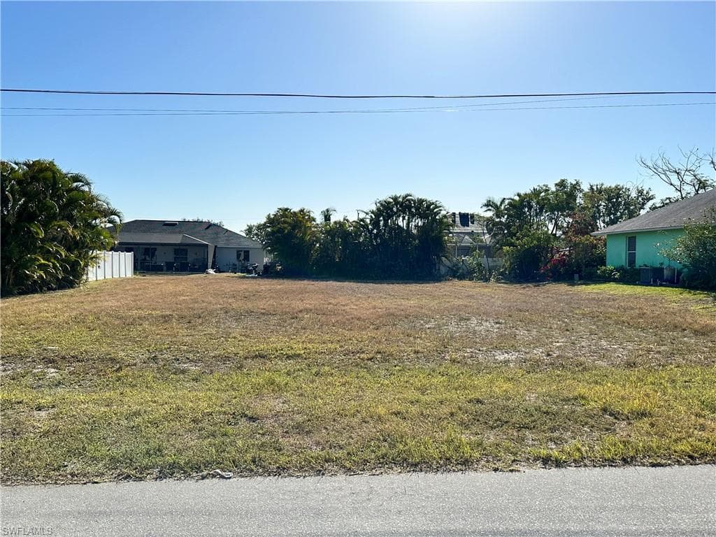 3111 19th PL CAPE CORAL, FL 33914