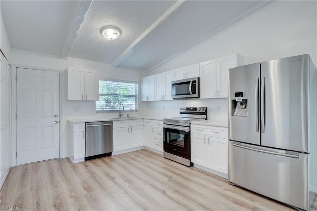 3831 SE 12th AVE CAPE CORAL, FL 33904