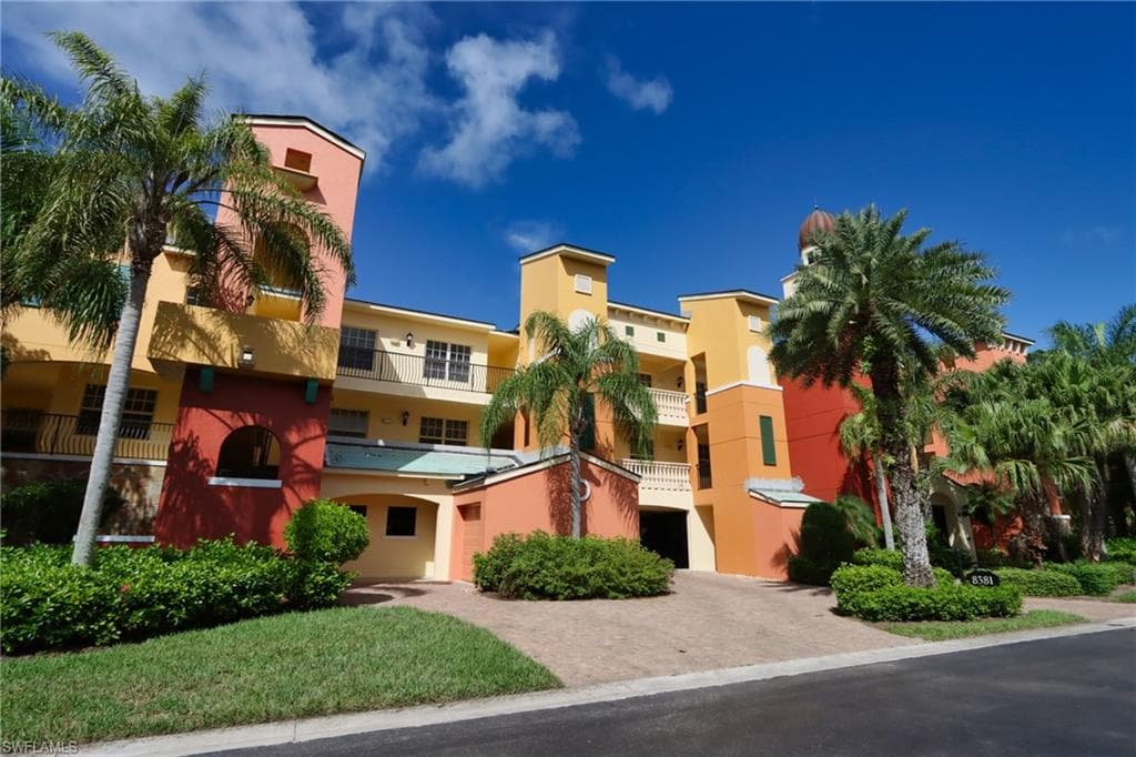 8581 Via Garibaldi CIR 203 ESTERO, FL 33928