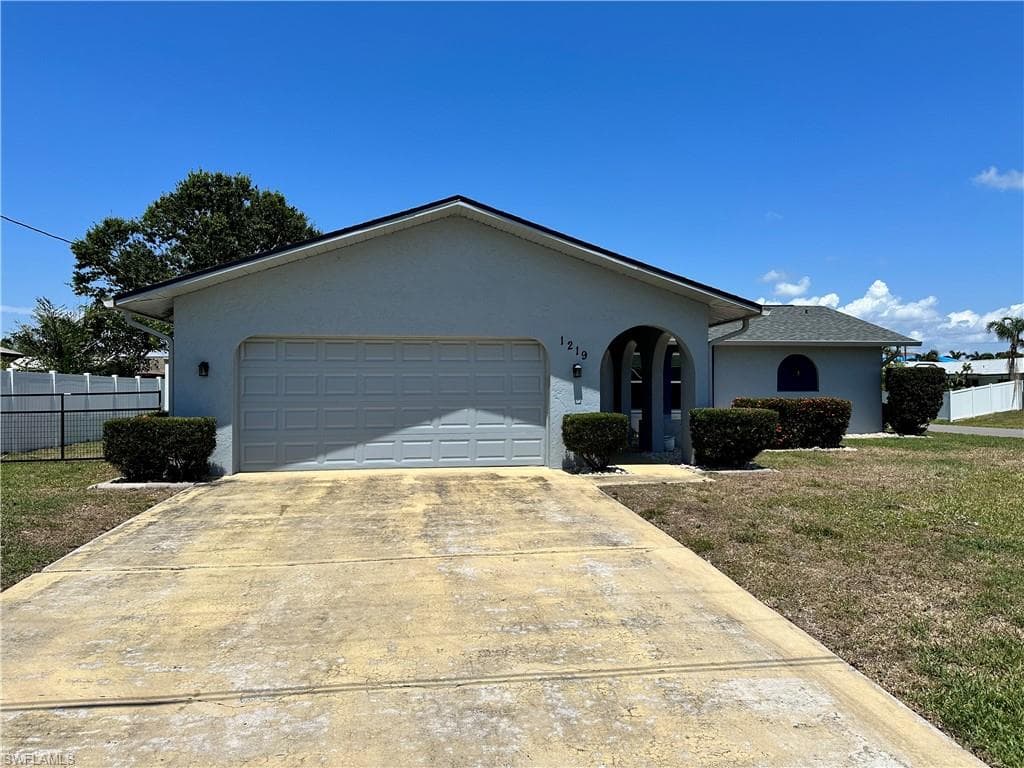1219 SE 18th TER CAPE CORAL, FL 33990