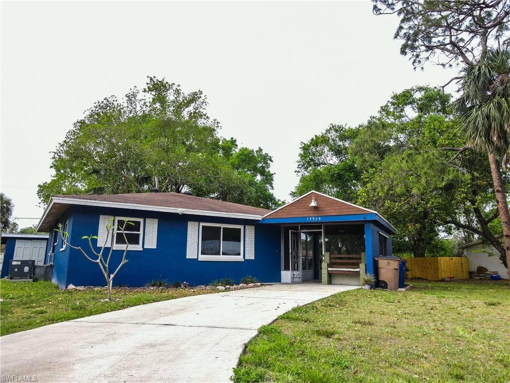 13909 Nassau ST FORT MYERS, FL 33905