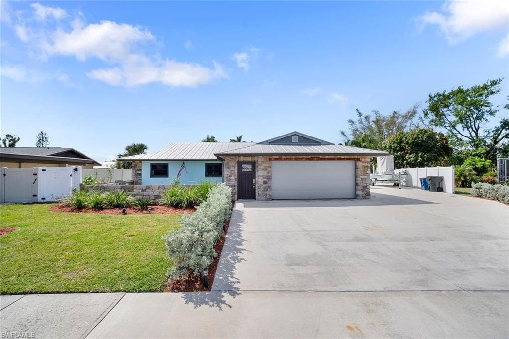 844 Bethany CT S FORT MYERS, FL 33919